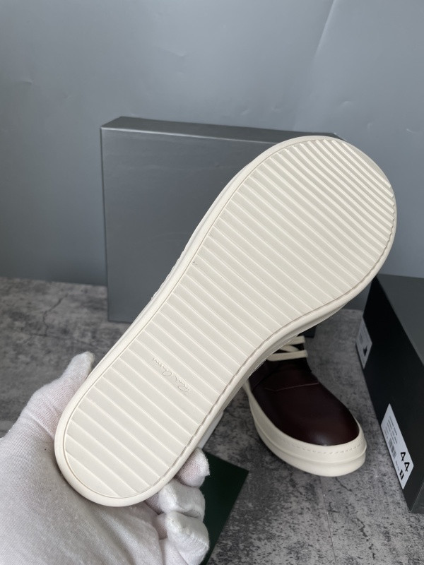 RO Sneakers