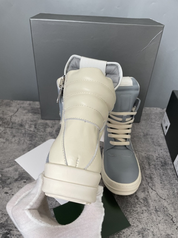 RO Sneakers