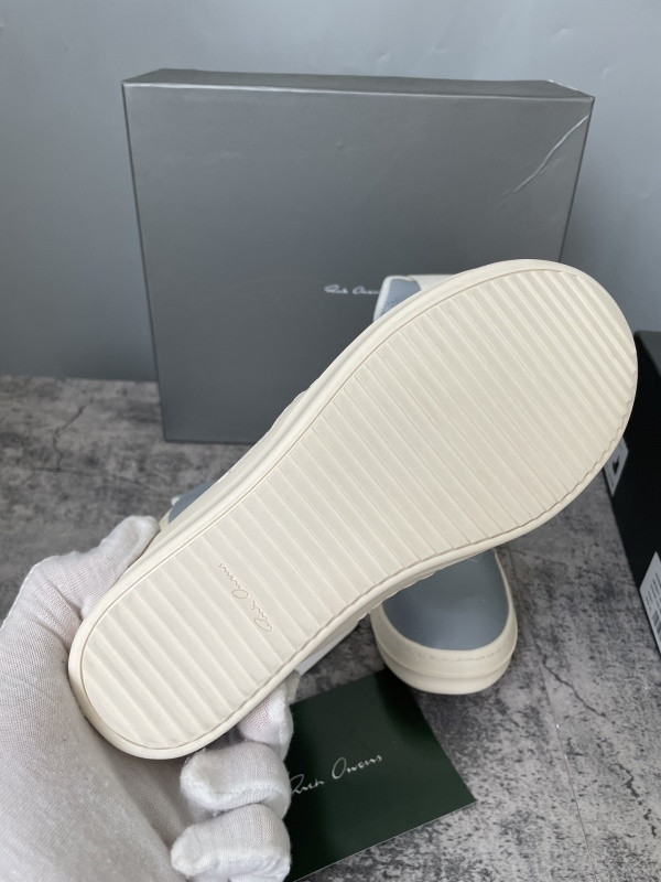 RO Sneakers