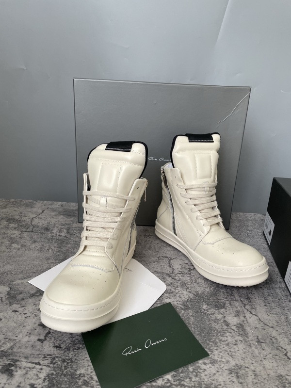 RO Sneakers