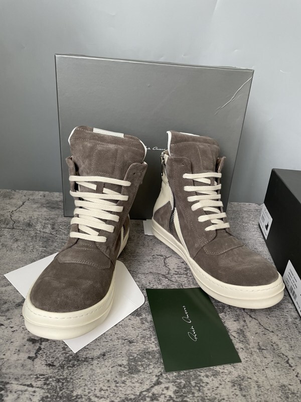 RO Sneakers