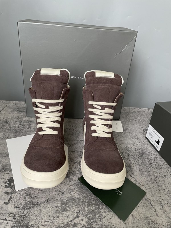 RO Sneakers