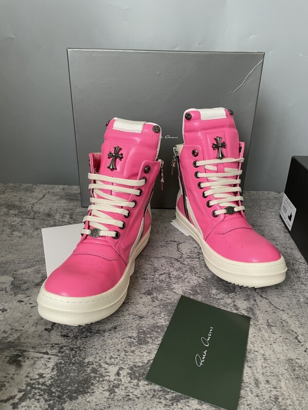 RO Sneakers