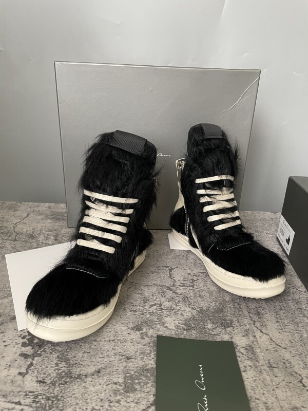 RO Sneakers
