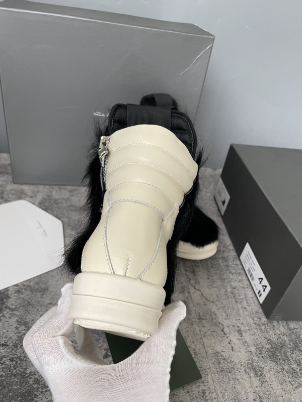 RO Sneakers