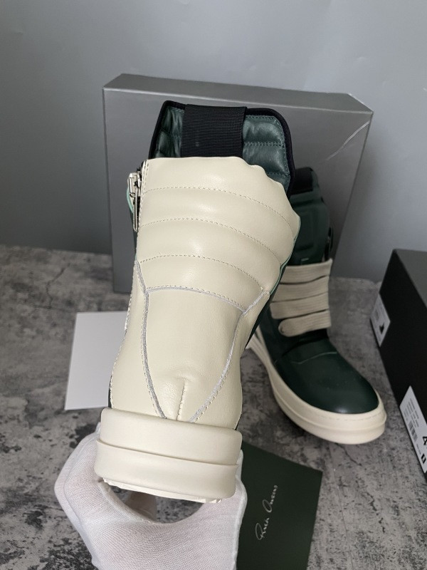 RO Sneakers