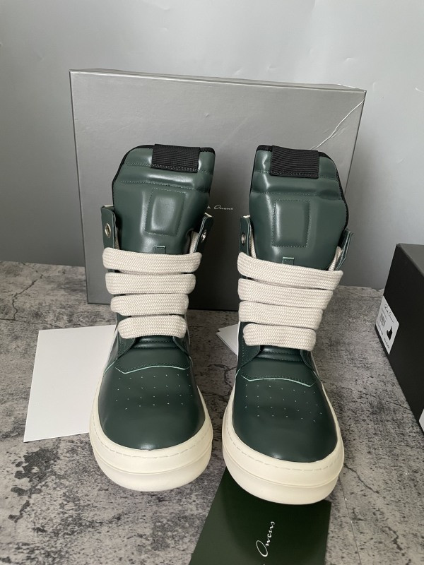 RO Sneakers