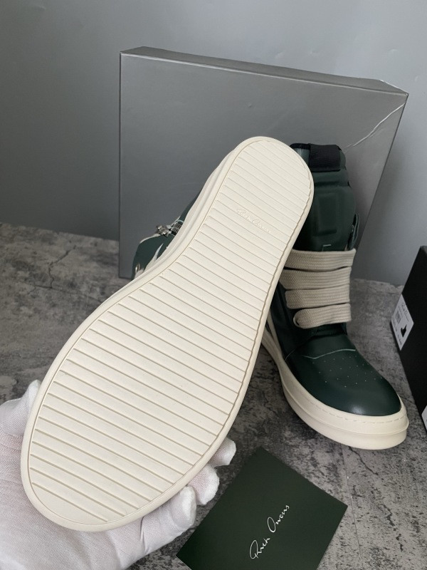 RO Sneakers