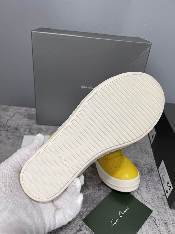 RO Sneakers