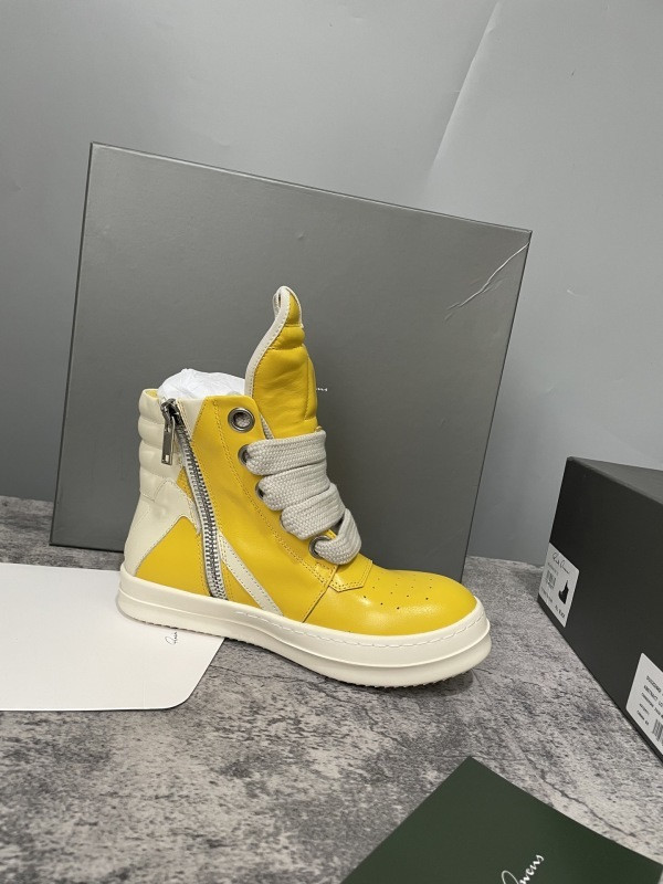 RO Sneakers