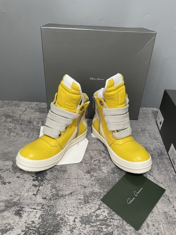 RO Sneakers