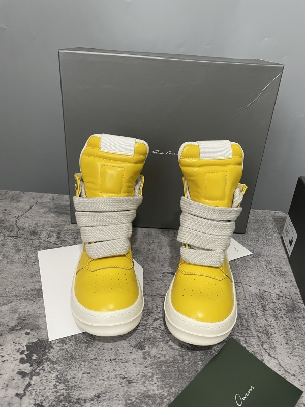 RO Sneakers