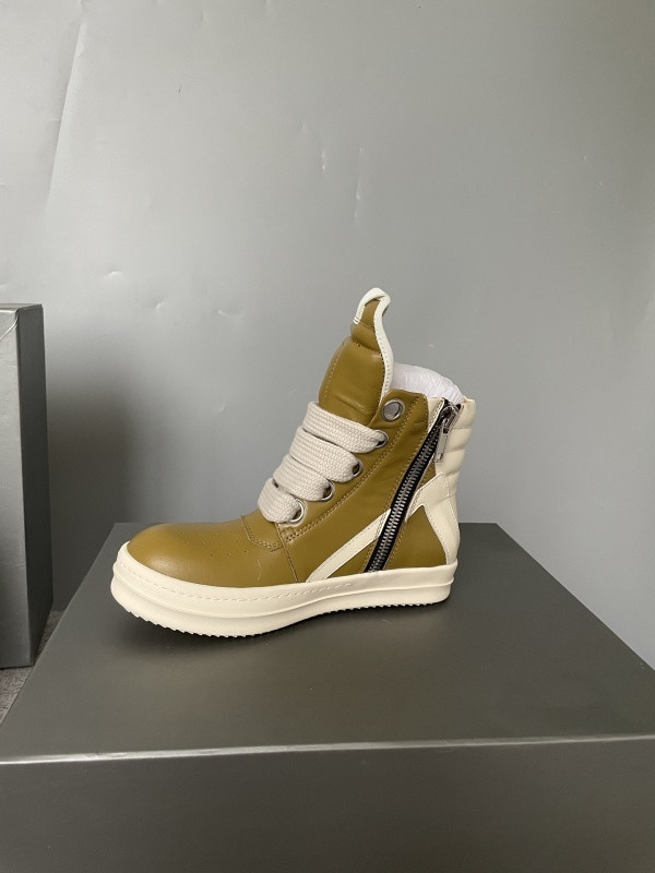 RO Sneakers