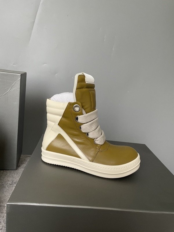 RO Sneakers