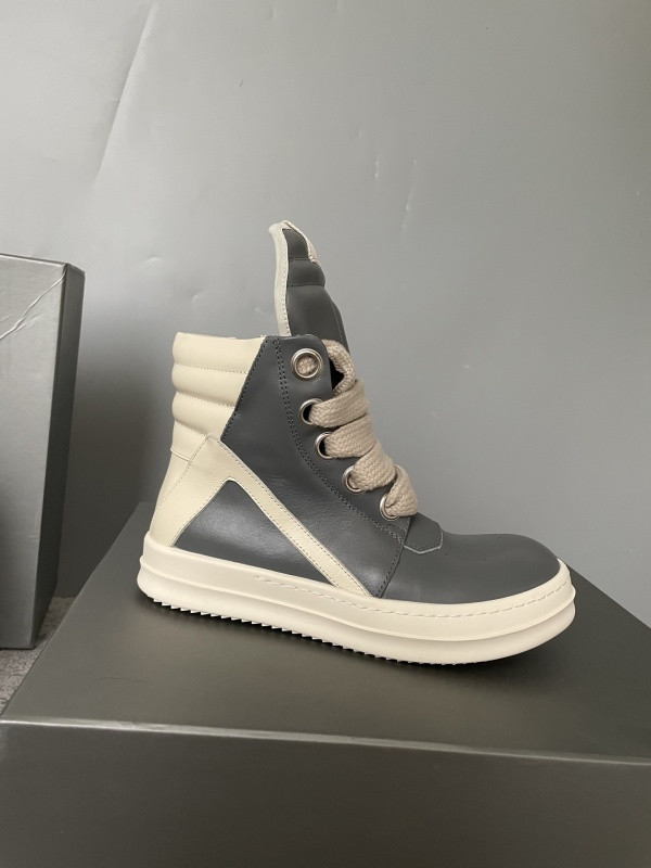 RO Sneakers