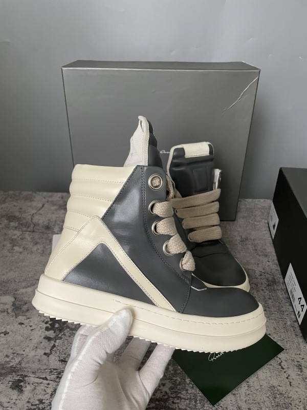 RO Sneakers