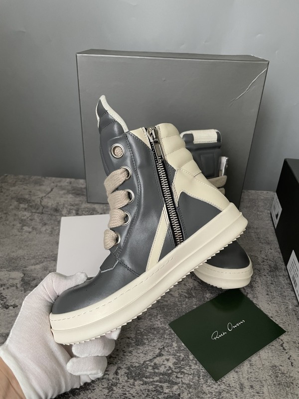 RO Sneakers