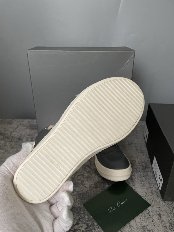 RO Sneakers