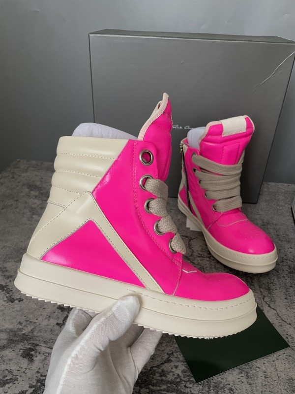 RO Sneakers