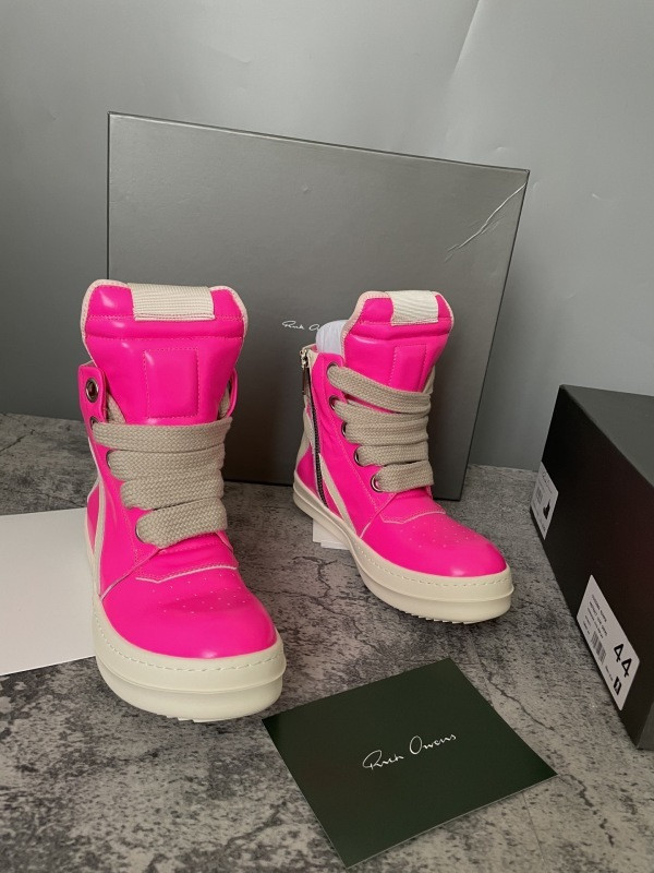 RO Sneakers