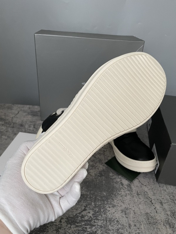 RO Sneakers