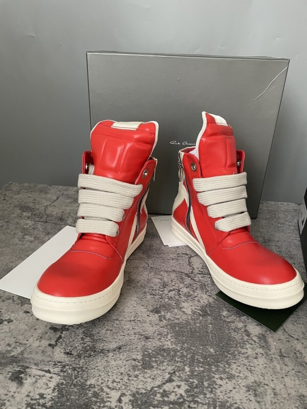 RO Sneakers