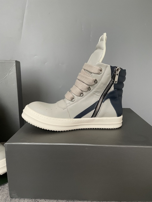 RO Sneakers
