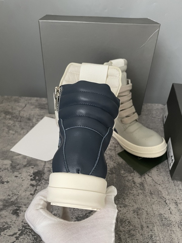 RO Sneakers