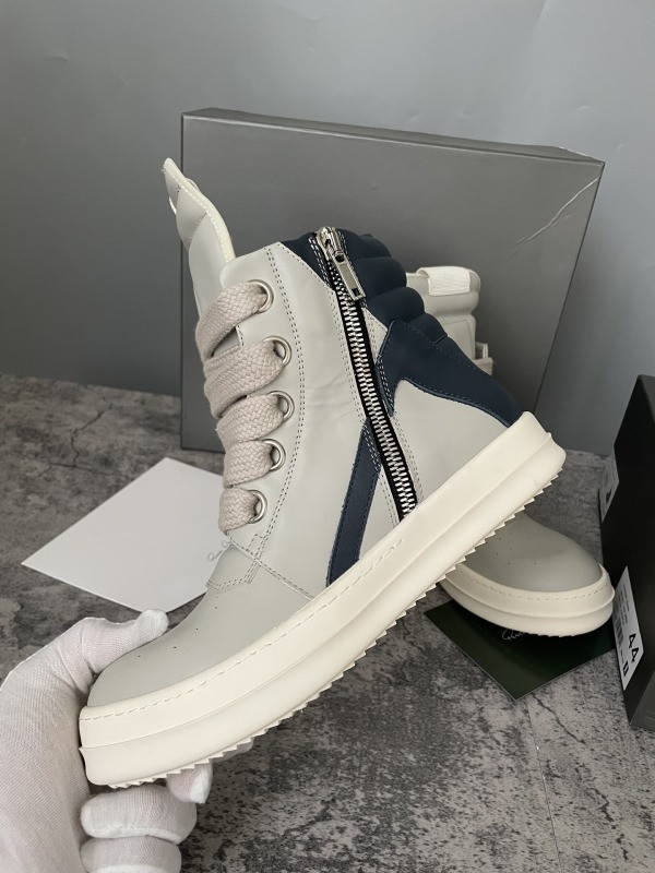 RO Sneakers