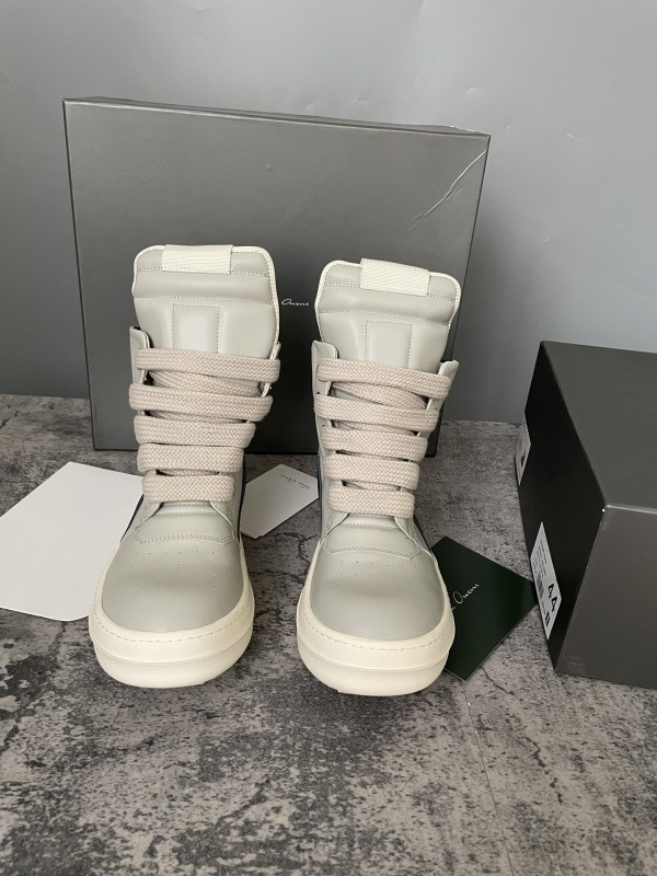 RO Sneakers