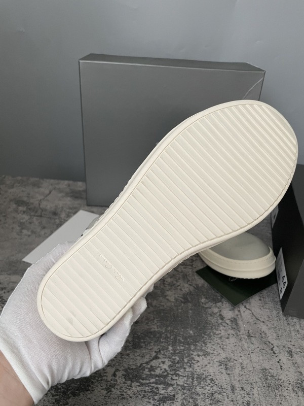 RO Sneakers