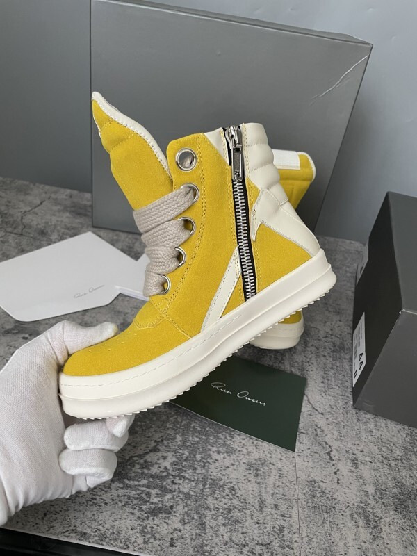 RO Sneakers