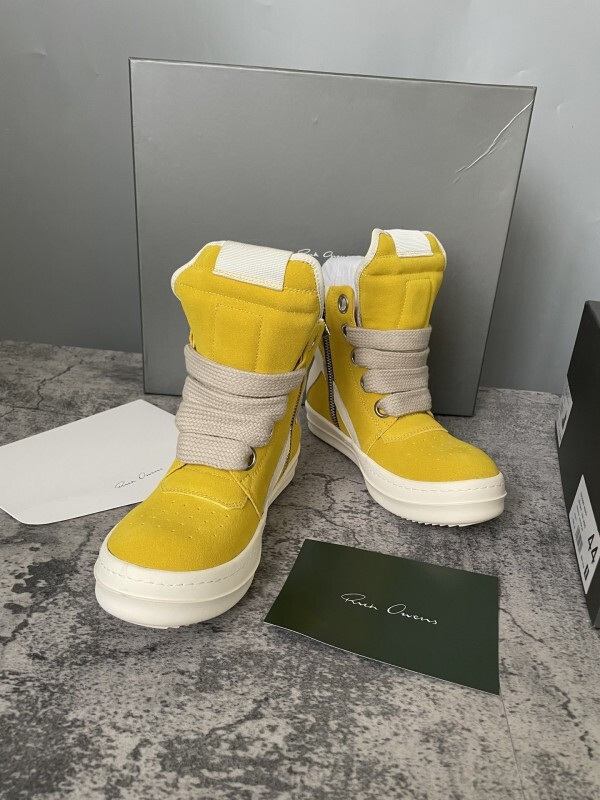 RO Sneakers