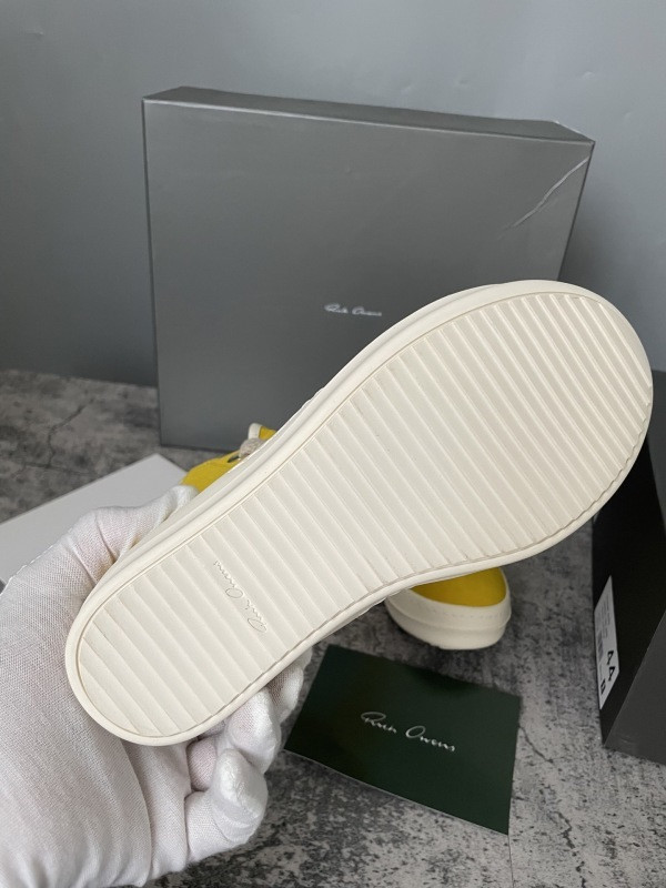 RO Sneakers