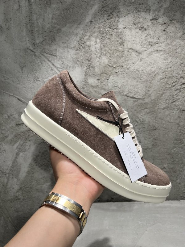 RO Sneakers