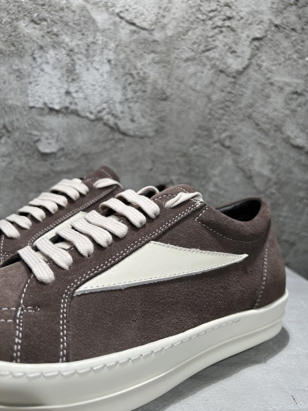 RO Sneakers