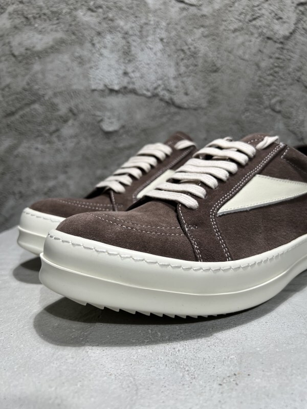 RO Sneakers