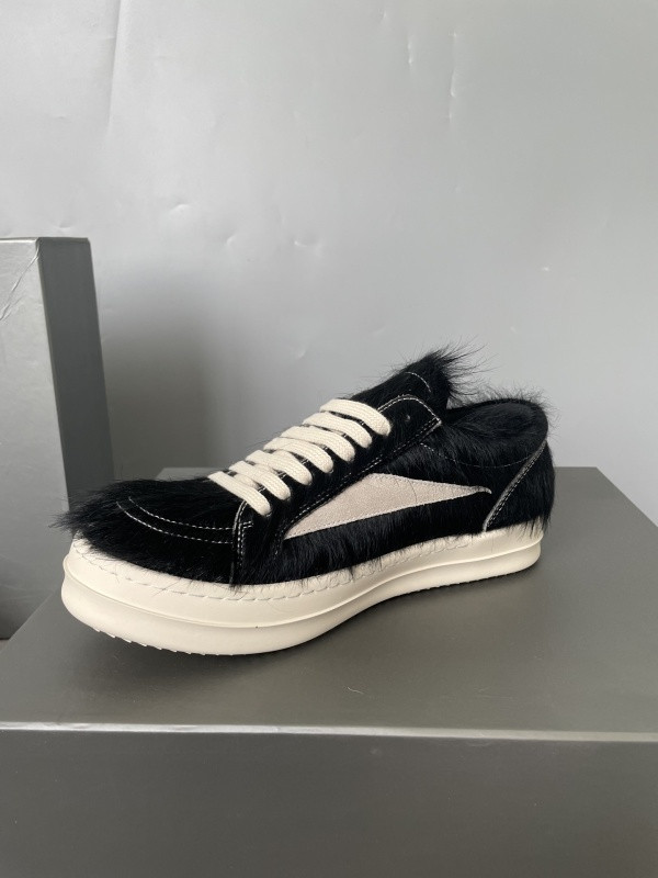RO Sneakers