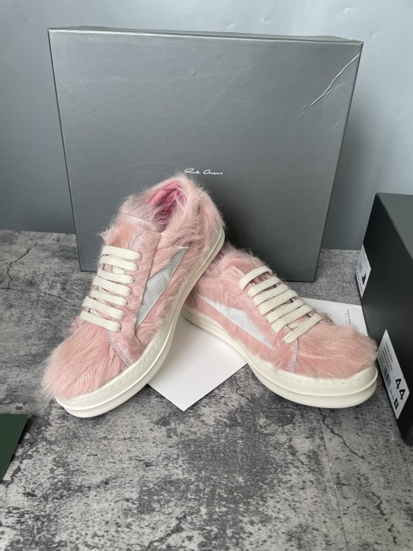 RO Sneakers
