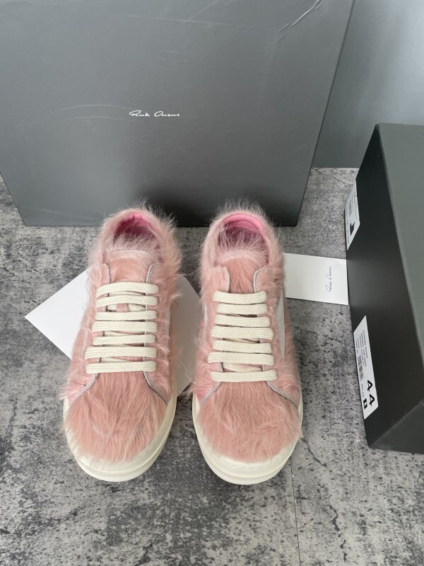 RO Sneakers