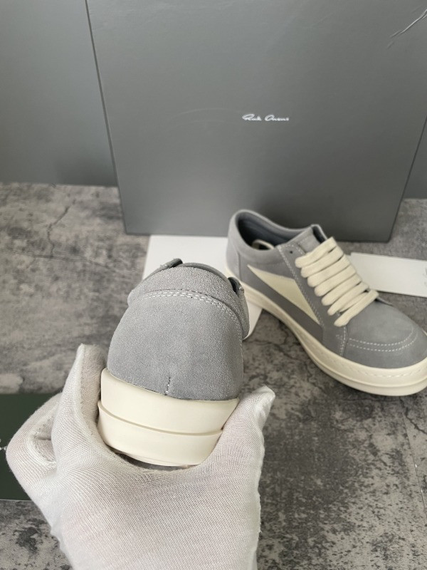 RO Sneakers