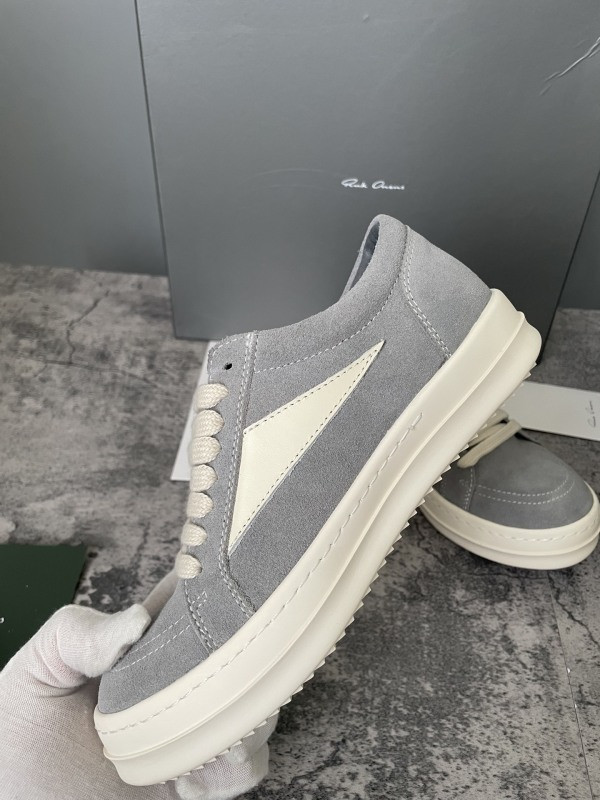 RO Sneakers