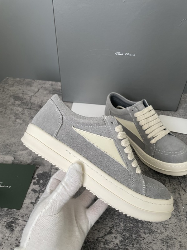 RO Sneakers