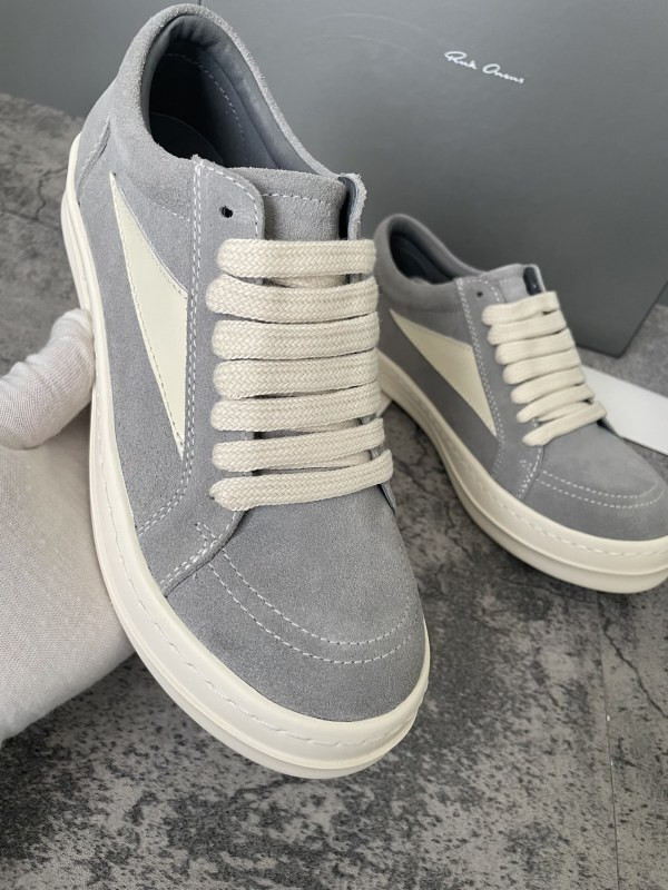 RO Sneakers