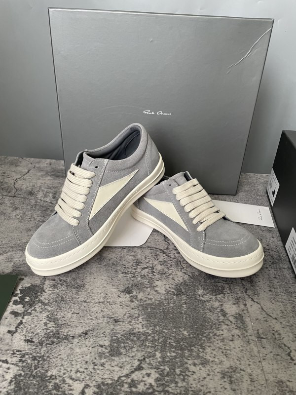 RO Sneakers