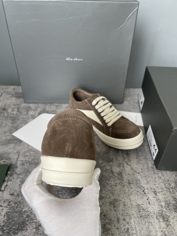RO Sneakers