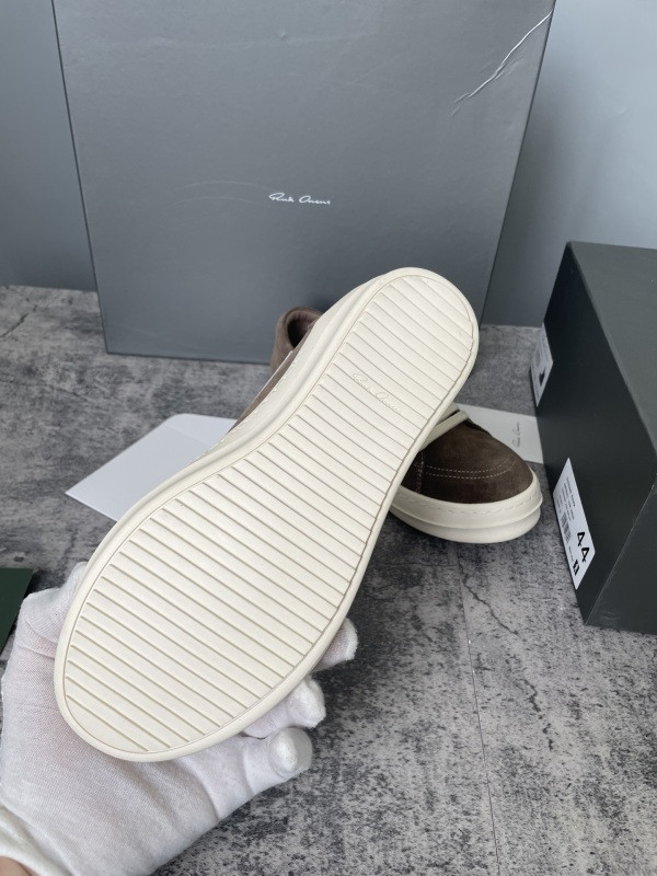 RO Sneakers