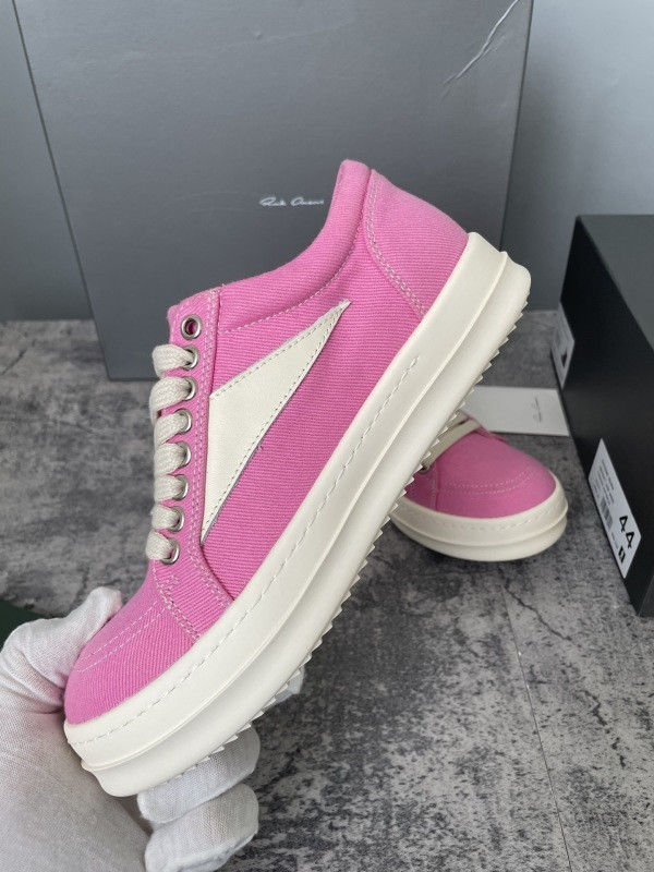 RO Sneakers