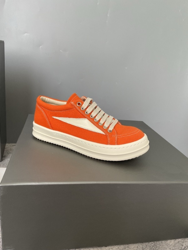 RO Sneakers