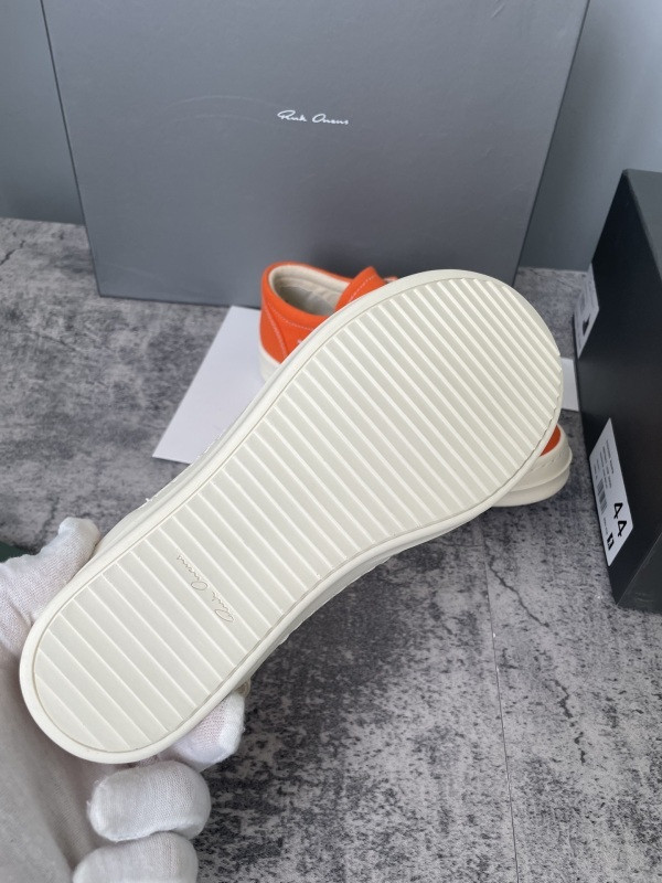 RO Sneakers